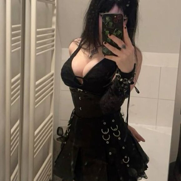 🖤 MYSTERY BOX - GOTH 🖤 Women's Clothing, Accessories, etc - Picture 3 of 3